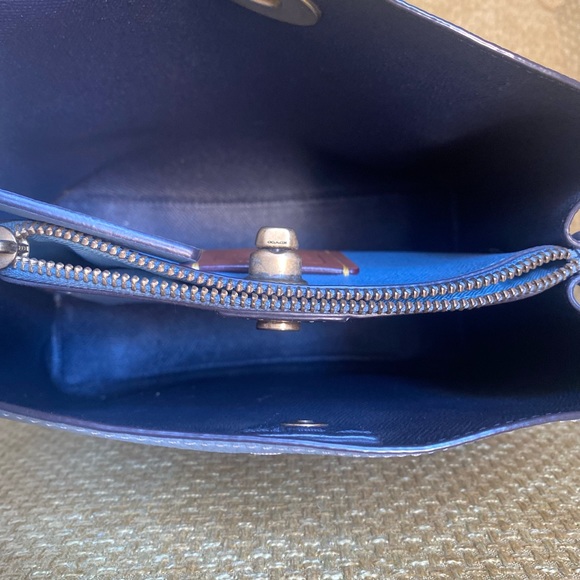 Coach Crossbody - Picture 4 of 4